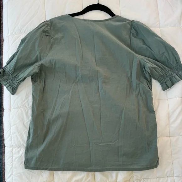 Lucky Brand Embroidered Sage cotton short sleeve blouse - Picture 2 of 4